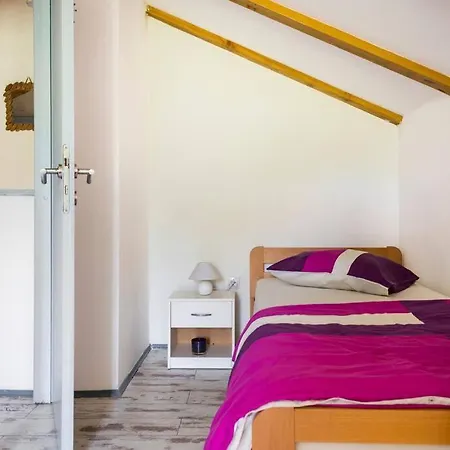 Charming - Milina Holiday home *