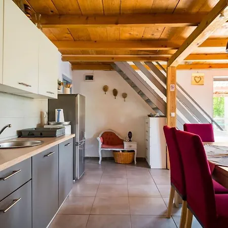 Holiday home Charming - Milina